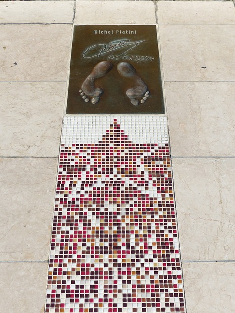 此举意在重 此举意在重