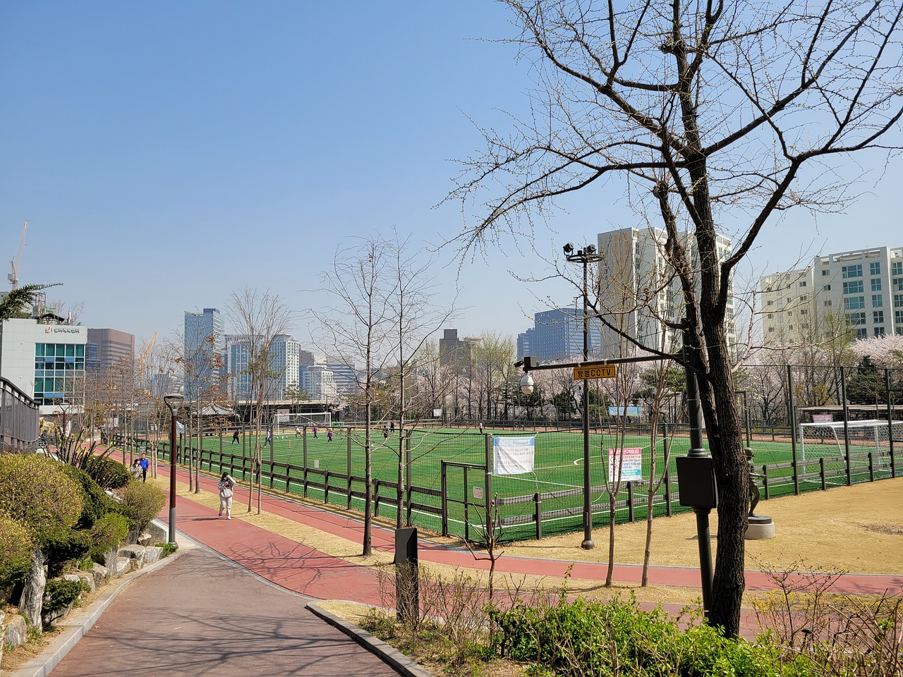 正一步步走 正一步步走